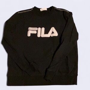 Black & white FILA sweatshirt